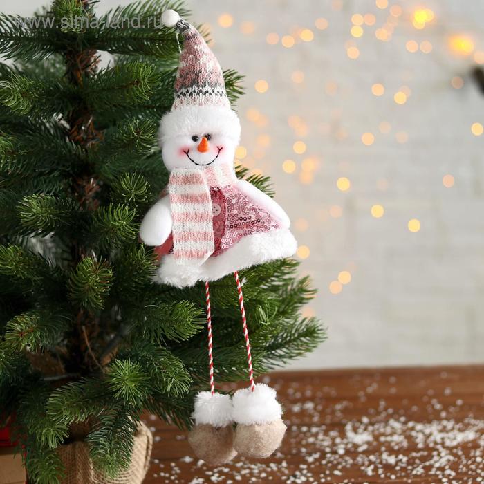 Мягкая подвеска "Снеговик в розовых пайетках-длинные ножки" 13х30 см
Мягкая подвеска "Снеговик в розовых пайетках-длинные ножки" 13х30 см