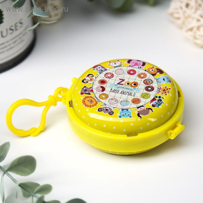 Шкатулка металл на карабине "Зоопарк и пончики" 8,2х8,2х3,5 см
Шкатулка металл на карабине "Зоопарк и пончики" 8,2х8,2х3,5 см