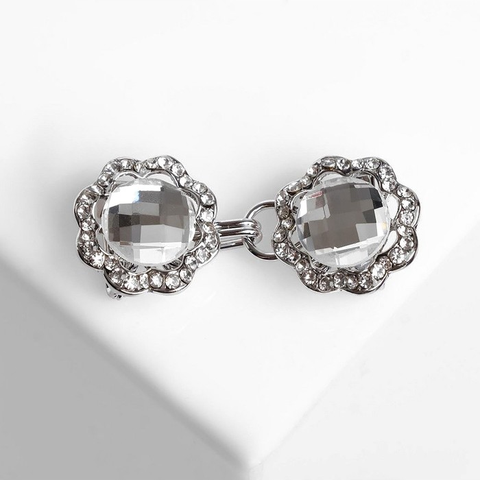 Зажим для кардигана пришивной "Сияние", цвет белый в серебре
Зажим для кардигана пришивной "Сияние", цвет белый в серебре