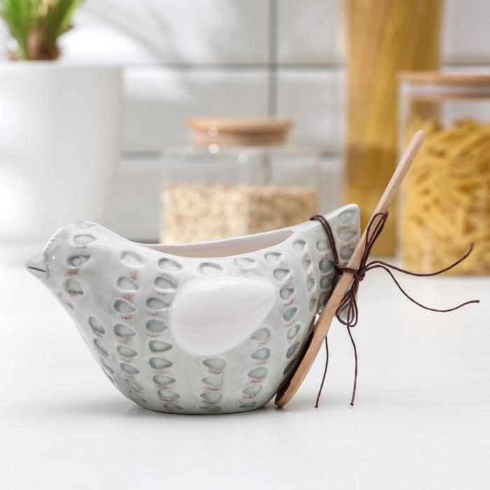 фото Солонка «курочка», 17×10×9 см, с деревянной ложкой