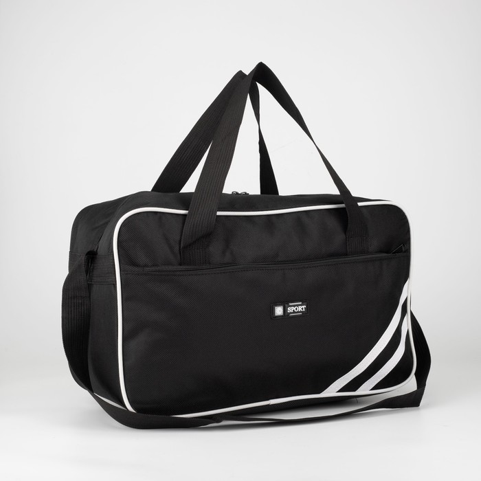 Сумка спортивная, отдел на молнии, наружный карман, длинный ремень, цвет чёрный
Сумка спортивная, отдел на молнии, наружный карман, длинный ремень, цвет чёрный