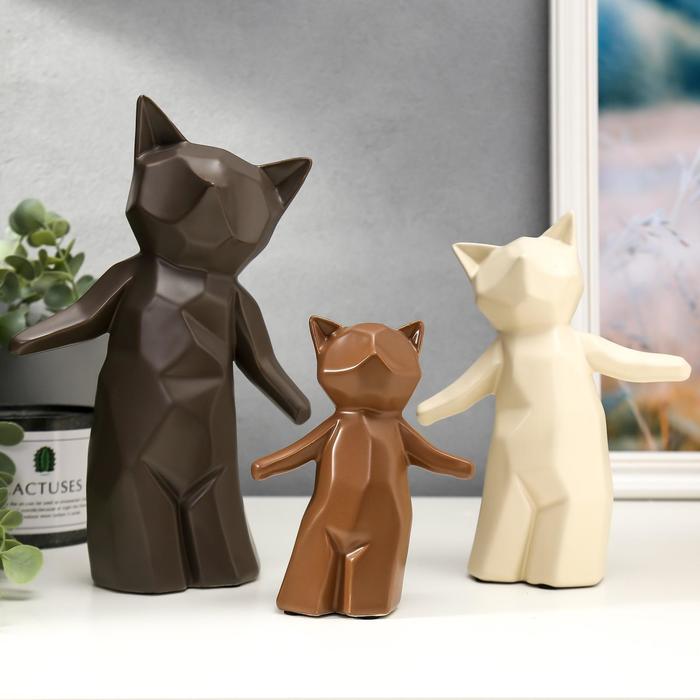 Сувенир керамика 3D "Семейство лис" матовый набор 3 шт h=14; 19; 25 см
Сувенир керамика 3D "Семейство лис" матовый набор 3 шт h=14; 19; 25 см