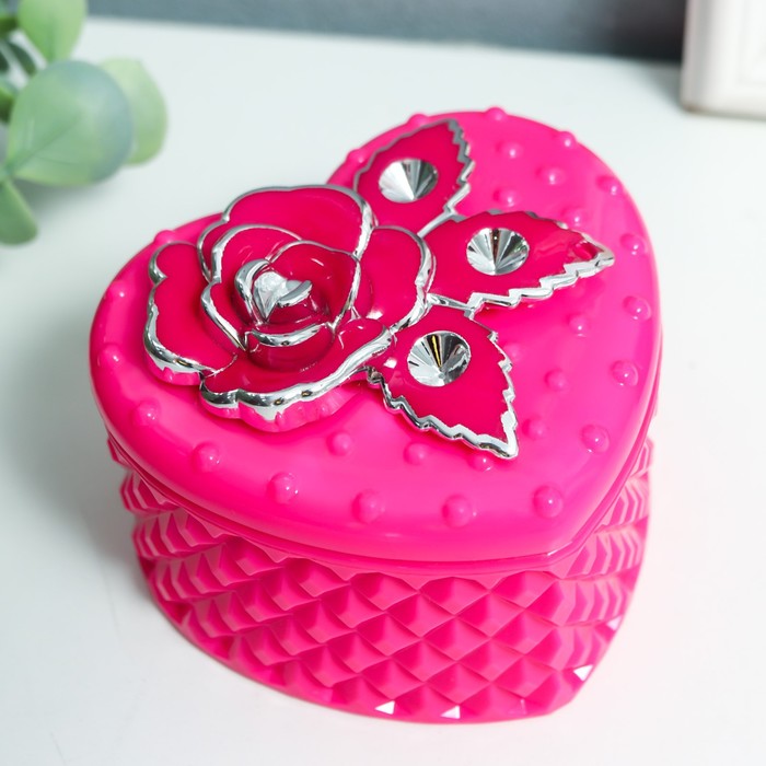 Шкатулка пластик "Розовое сердце с цветком" 6,5х8,7х8 см
Шкатулка пластик "Розовое сердце с цветком" 6,5х8,7х8 см