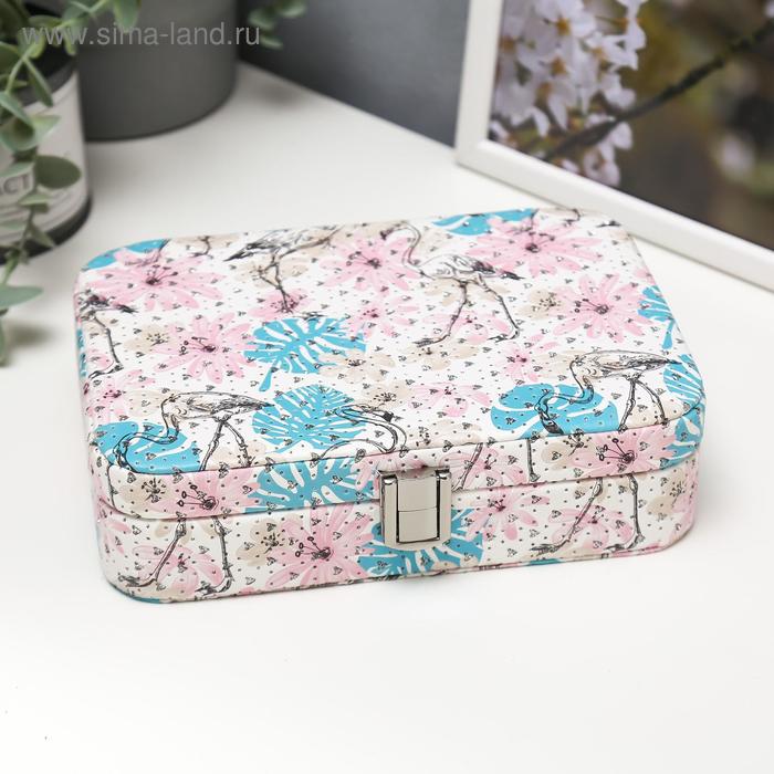 Шкатулка кожзам для украшений "Фламинго и листья, с блёстками" 5,6х14,7х21 см
Шкатулка кожзам для украшений "Фламинго и листья, с блёстками" 5,6х14,7х21 см