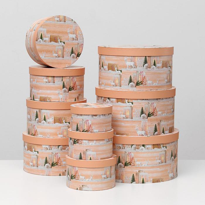 Набор коробок 10 в 1 круглый "Зимний" 35 x 18 - 15,5 x 8,5 см
Набор коробок 10 в 1 круглый "Зимний" 35 x 18 - 15,5 x 8,5 см