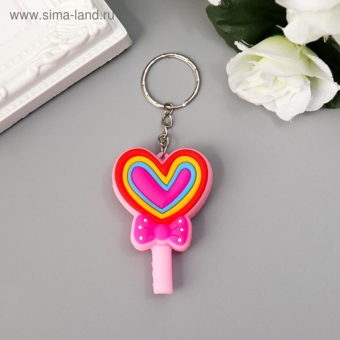 Брелок резина "Леденец-сердечко с бантиком" 5,2х4х1,1 см 
Брелок резина "Леденец-сердечко с бантиком" 5,2х4х1,1 см