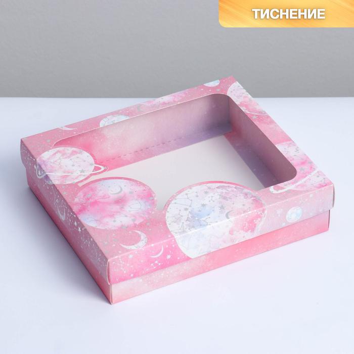 Коробка подарочная «Космос», 23.5 × 20.5 × 5.5 см
Коробка подарочная «Космос», 23.5 × 20.5 × 5.5 см