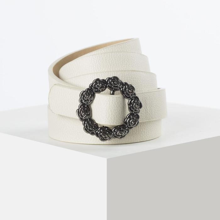 Ремень женский, ширина - 2 см, пряжка металл, цвет бежевый
Ремень женский, ширина - 2 см, пряжка металл, цвет бежевый