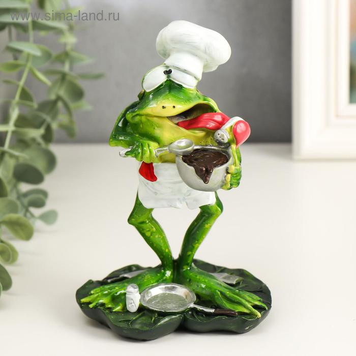 Сувенир полистоун "Лягуха-повар" 15х8,4х10 см
Сувенир полистоун "Лягуха-повар" 15х8,4х10 см