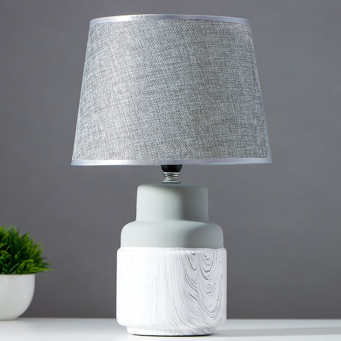 Лампа настольная 16173/1 Е14 40Вт бело-серый 22х22х36 см
Лампа настольная 16173/1 Е14 40Вт бело-серый 22х22х36 см