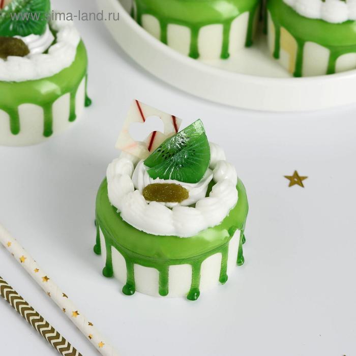 Муляж пирожное "Сладкое настроение " 6,5х5 см сливки фрукты
Муляж пирожное "Сладкое настроение " 6,5х5 см сливки фрукты