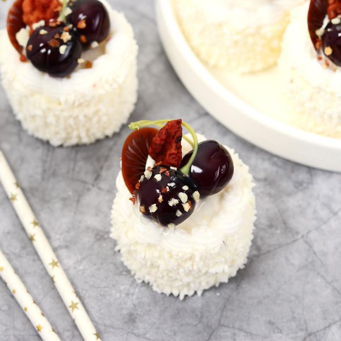 Муляж пирожное "Сладкое настроение " 5,5х5,5 см сливки орешки
Муляж пирожное "Сладкое настроение " 5,5х5,5 см сливки орешки