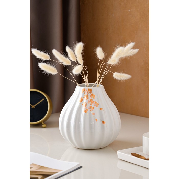 Ваза керамическая "Муза", настольная, белая, декор, 17 см, микс
Ваза керамическая "Муза", настольная, белая, декор, 17 см, микс