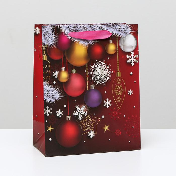 Пакет ламинированный "Новогодние игрушки", 18 x 23 x 10 см 
Пакет ламинированный "Новогодние игрушки", 18 x 23 x 10 см