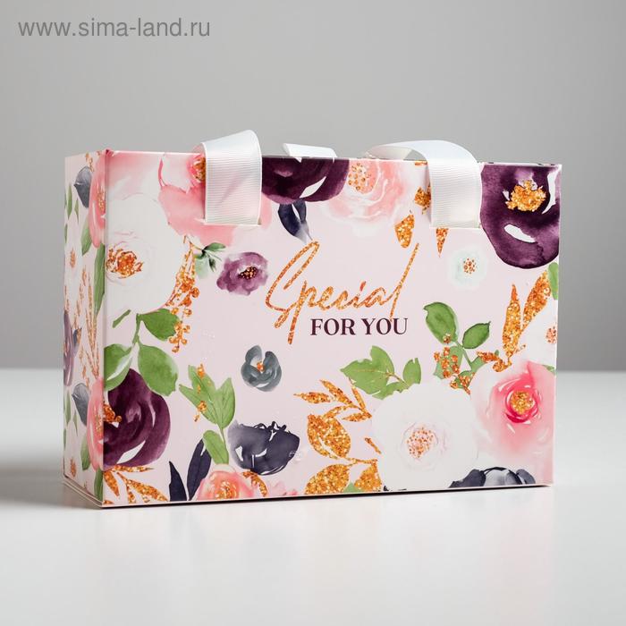 Коробка подарочная «Цветочная», 22 × 15 × 8 см
Коробка подарочная «Цветочная», 22 × 15 × 8 см