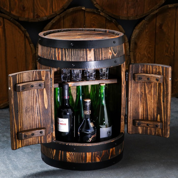 Деревянная бочка бар, с полкой и дверцами, 50 л, массив хвои
Деревянная бочка бар, с полкой и дверцами, 50 л, массив хвои