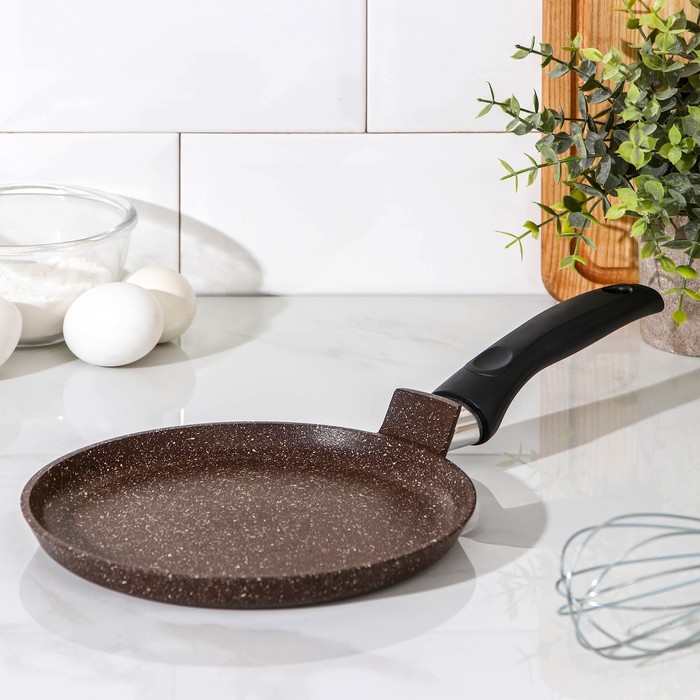 Сковорода блинная, d=20 см, пластиковая ручка, антипригарное покрытие, цвет коричневый
Сковорода блинная, d=20 см, пластиковая ручка, антипригарное покрытие, цвет коричневый