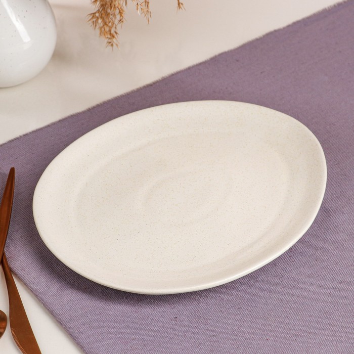 Тарелка подстановочная "Овальная", капучино, 22*26 см
Тарелка подстановочная "Овальная", капучино, 22*26 см