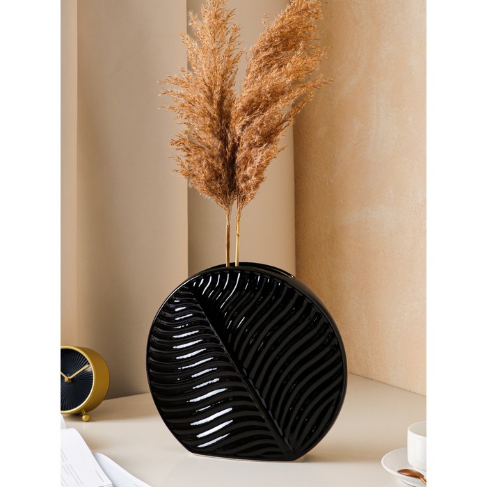 Ваза керамическая "Пальма", настольная, чёрная, 28*31 см
Ваза керамическая "Пальма", настольная, чёрная, 28*31 см