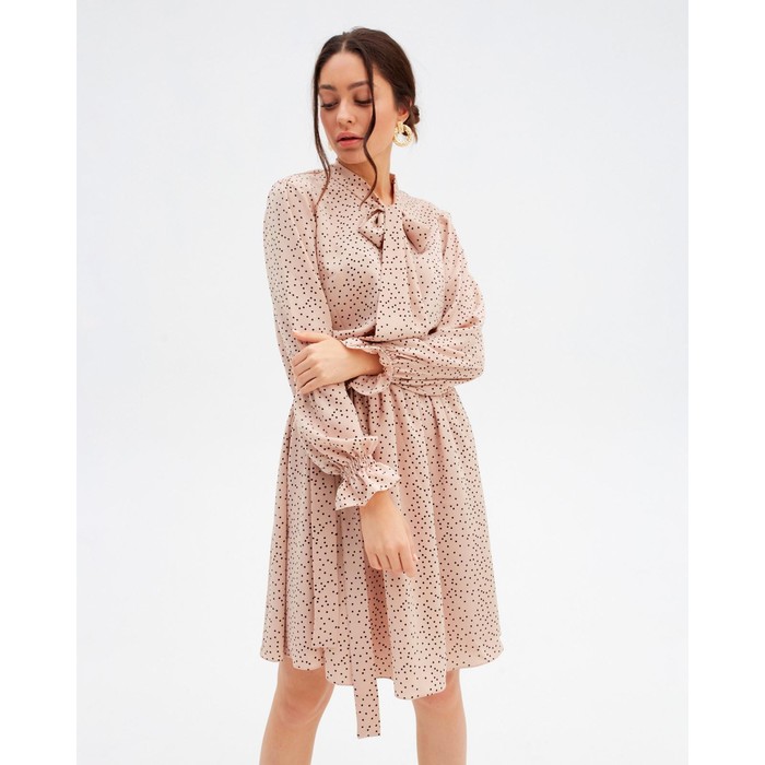 Платье женское с бантом MIST р.42, бежевый
Платье женское с бантом MIST р.42, бежевый