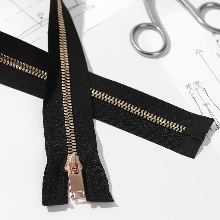 Молния «Трактор», №5, разъёмная, декоративное звено «Акулий зуб», 50 см, цвет чёрный/золотой 
Молния «Трактор», №5, разъёмная, декоративное звено «Акулий зуб», 50 см, цвет чёрный/золотой