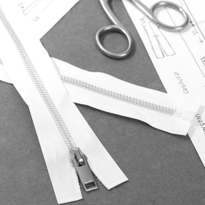 Молния «Трактор», №5, разъёмная, декоративное звено «Акулий зуб», 90 см, цвет белый/серебряный
Молния «Трактор», №5, разъёмная, декоративное звено «Акулий зуб», 90 см, цвет белый/серебряный