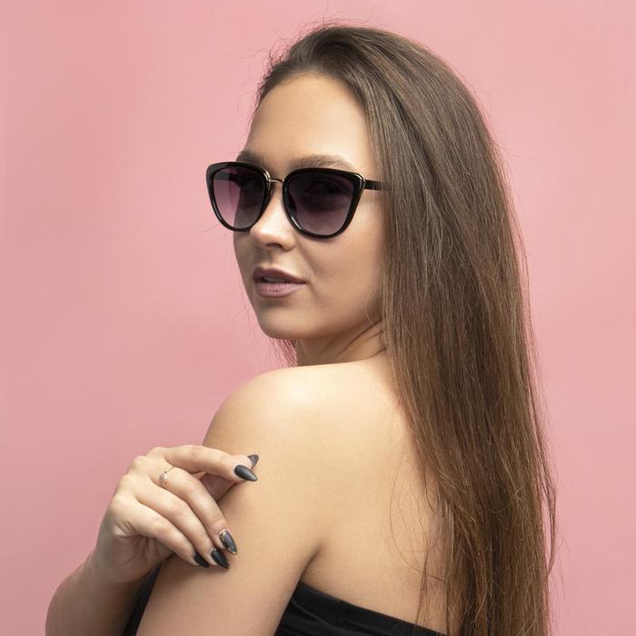 Очки солнцезащитные женские "Мастер К.", uv 400, 14.8 х 3 х 5.3 см, линза 5.2 х 6 см
Очки солнцезащитные женские "Мастер К.", uv 400, 14.8 х 3 х 5.3 см, линза 5.2 х 6 см