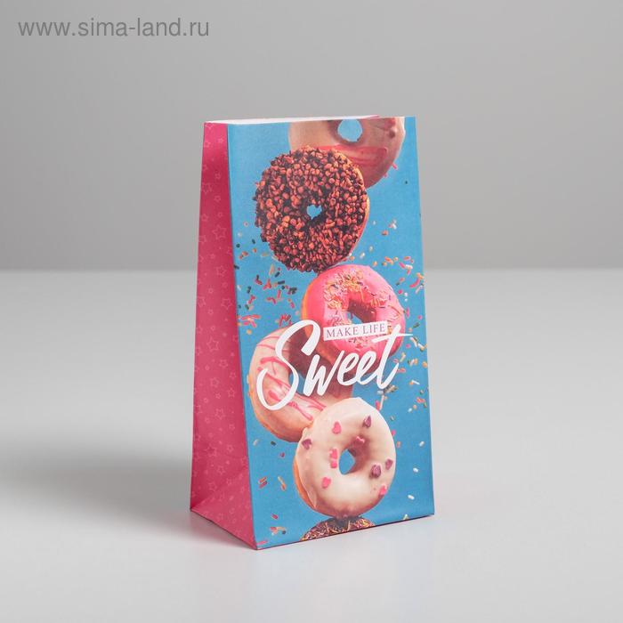 Пакет подарочный без ручек Make life sweet, 10 × 19.5 × 7 см
Пакет подарочный без ручек Make life sweet, 10 × 19.5 × 7 см