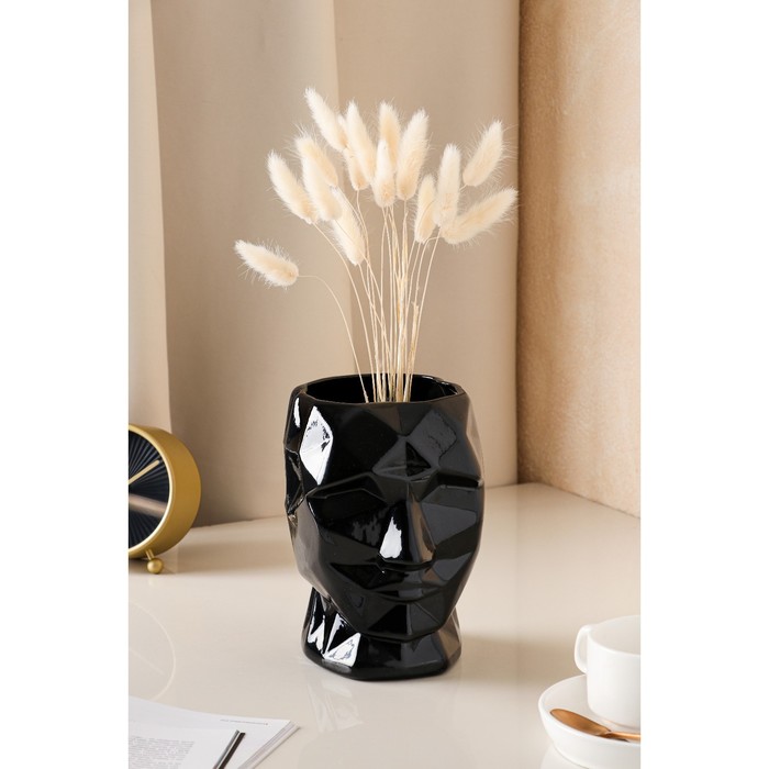 Ваза керамическая "Кай", настольная, чёрная, 19 см
Ваза керамическая "Кай", настольная, чёрная, 19 см