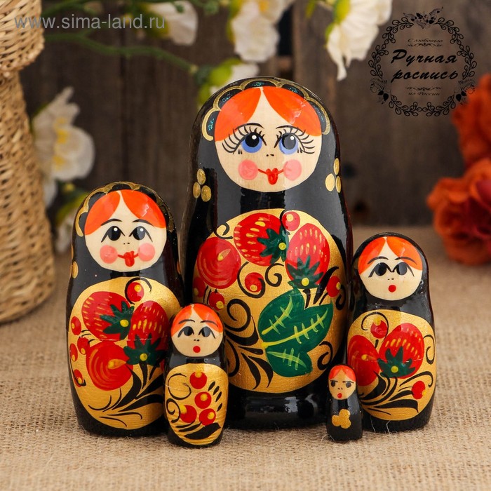 фото Матрёшка «земляника на золоте»,5 кукольная, чёрный платок, 10 см