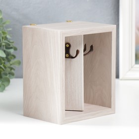 Ключница открытая "Акация-Акация" 15х13х9,5 см
Ключница открытая "Акация-Акация" 15х13х9,5 см