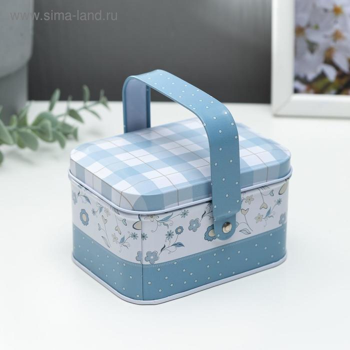 Шкатулка металл с ручкой "Голубая клетка и цветочки" 6,5х10,5х8 см
Шкатулка металл с ручкой "Голубая клетка и цветочки" 6,5х10,5х8 см