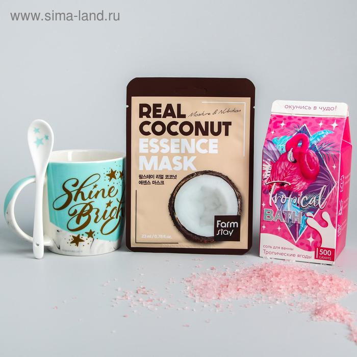 Подарочный набор: Кружка с ложкой, соль для ванн, тканевая маска для лица
Подарочный набор: Кружка с ложкой, соль для ванн, тканевая маска для лица