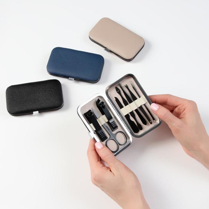 Набор маникюрный «Black», 8 предметов, в футляре, цвет МИКС 
Набор маникюрный «Black», 8 предметов, в футляре, цвет МИКС