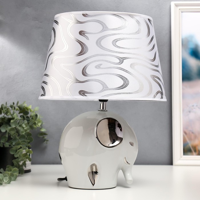 Лампа настольная 36671/1 E14 40Вт белый-серебро H37,5 см
Лампа настольная 36671/1 E14 40Вт белый-серебро H37,5 см