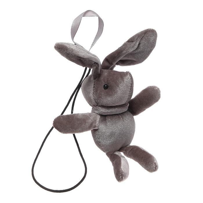 Подвес на зеркало "Зайчик" высота 15 см, шнурок 19 см, серый
Подвес на зеркало "Зайчик" высота 15 см, шнурок 19 см, серый