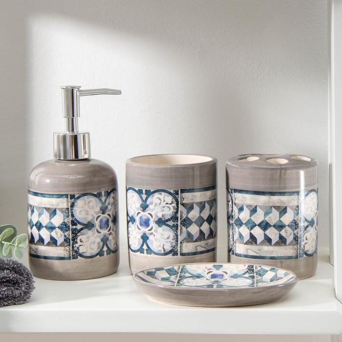 Набор аксессуаров для ванной комнаты «Сицилия», 4 предмета (мыльница, дозатор для мыла 370 мл, 2 стакана 370 мл)
Набор аксессуаров для ванной комнаты «Сицилия», 4 предмета (мыльница, дозатор для мыла 370 мл, 2 стакана 370 мл)