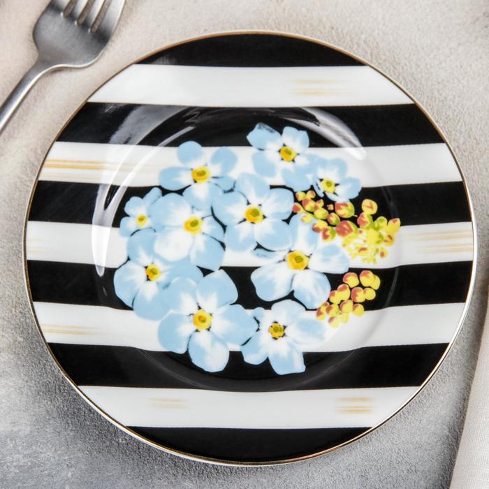 Тарелка керамическая пирожковая «Вернисаж», d=15,5 см, цвет разноцветный
Тарелка керамическая пирожковая «Вернисаж», d=15,5 см, цвет разноцветный