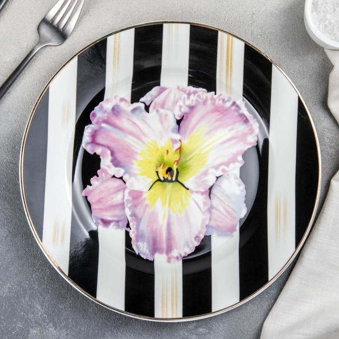 Тарелка обеденная «Вернисаж», 25×2,3 см
Тарелка обеденная «Вернисаж», 25×2,3 см