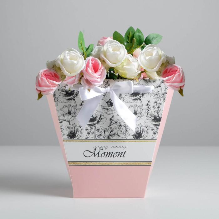 Пакет для цветов трапеция Enjoy every moment, 10 × 23 × 23 см
Пакет для цветов трапеция Enjoy every moment, 10 × 23 × 23 см