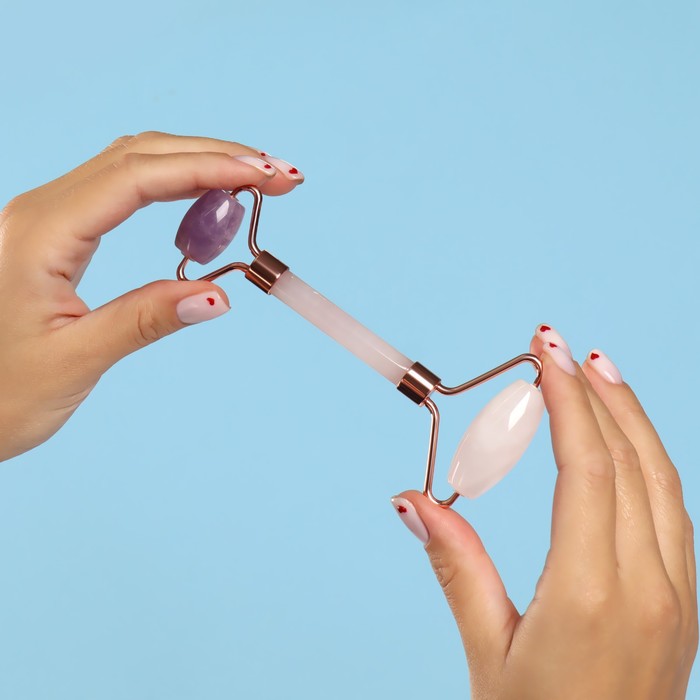 Массажёр для лица и зоны декольте, 14 × 5,5 см, двусторонний, розовый кварц/аметист
Массажёр для лица и зоны декольте, 14 × 5,5 см, двусторонний, розовый кварц/аметист