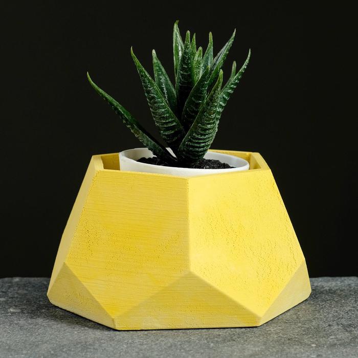 Кашпо Шестиугольник 13 х 7,5 см желтый
Кашпо Шестиугольник 13 х 7,5 см желтый