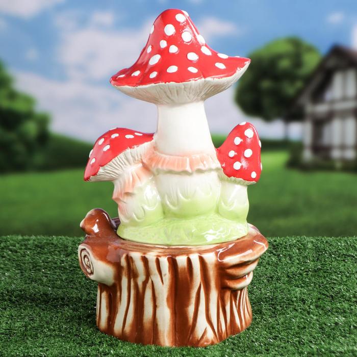 Садовая фигура "Мухоморы на пне", керамика, 19х18х35 см
Садовая фигура "Мухоморы на пне", керамика, 19х18х35 см