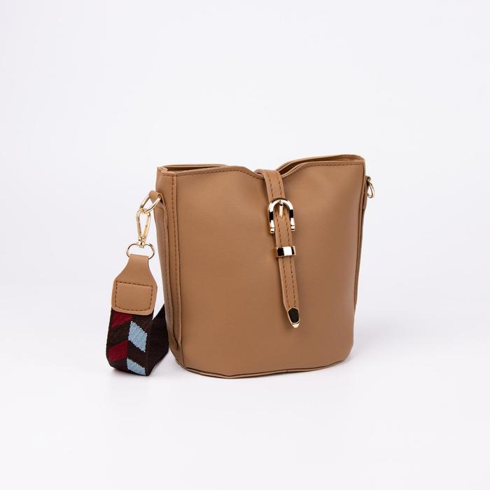 Сумка женская, отдел на клапане, длинный ремень, цвет коричневый
Сумка женская, отдел на клапане, длинный ремень, цвет коричневый