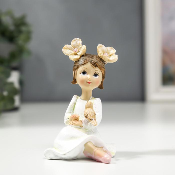Сувенир полистоун "Малышка с цветочками в хвостиках, с птичкой" 10х7,5х5,5 см
Сувенир полистоун "Малышка с цветочками в хвостиках, с птичкой" 10х7,5х5,5 см