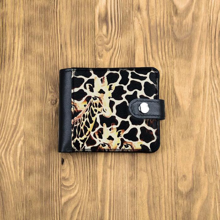 Кошелек комб. с обработанными краями "Принт пятна жирафа", черный черная вставка
Кошелек комб. с обработанными краями "Принт пятна жирафа", черный черная вставка