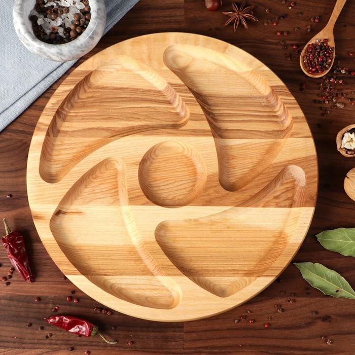 Менажница деревянная "Круглая", с разделочной доской и соусником, d-30 см, массив ясеня
Менажница деревянная "Круглая", с разделочной доской и соусником, d-30 см, массив ясеня