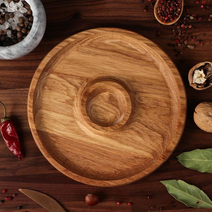 Менажница деревянная "Славянская", 20 см, с разделочной доской и соусником, массив дуба 
Менажница деревянная "Славянская", 20 см, с разделочной доской и соусником, массив дуба