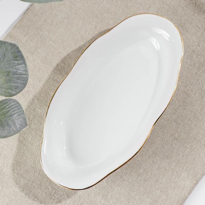 Тарелка овальная «Золото», 18×9,5 см
Тарелка овальная «Золото», 18×9,5 см