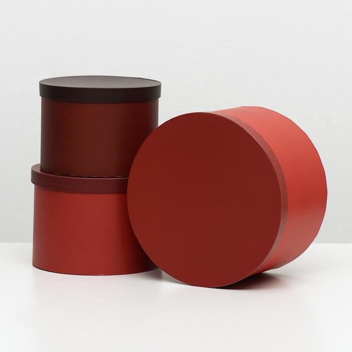 Набор круглых коробок 3 в 1 "Любимый", 18 × 18 × 13 - 25 × 25 ×15 см
Набор круглых коробок 3 в 1 "Любимый", 18 × 18 × 13 - 25 × 25 ×15 см